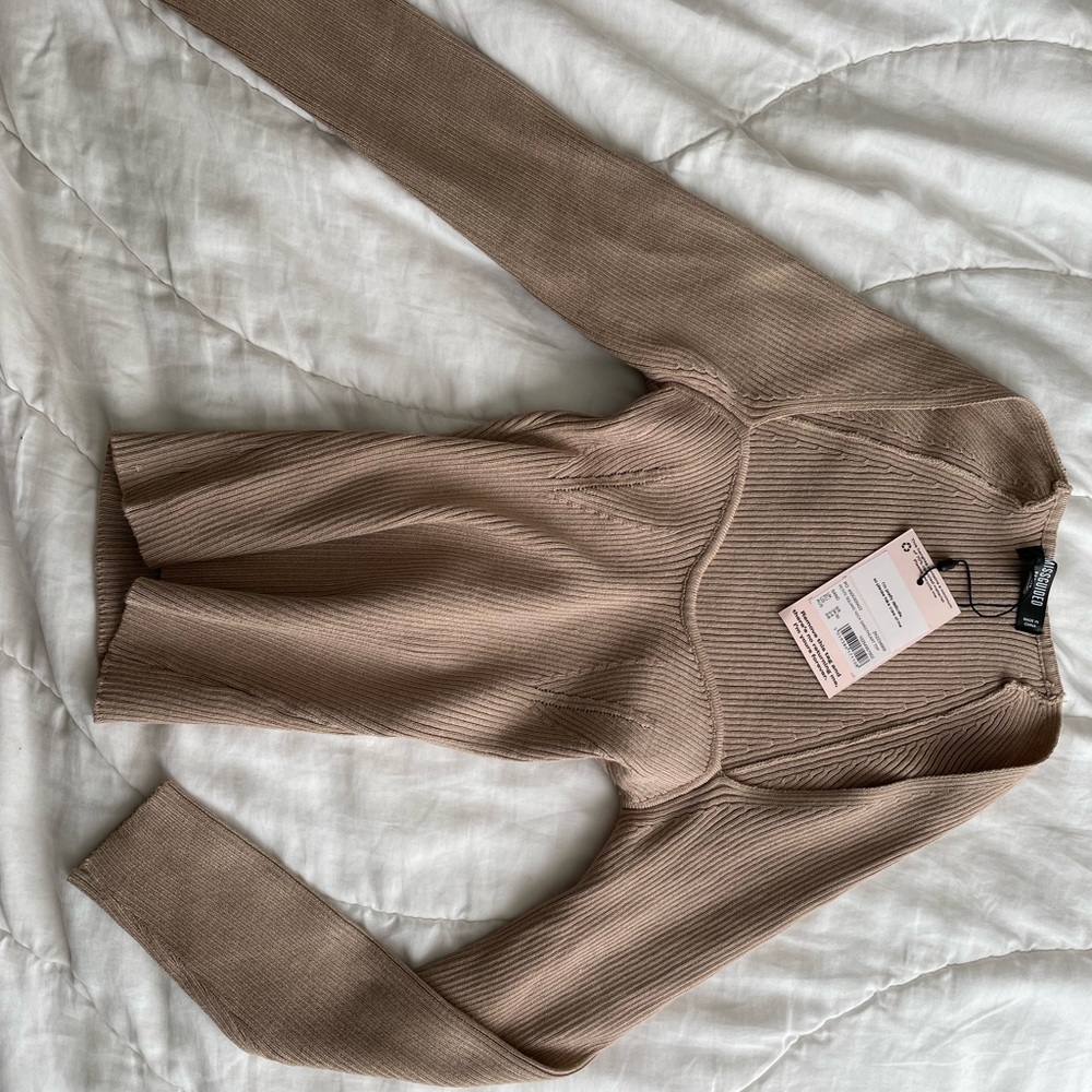 Misguided sweetheart sweater. NWT, size 2/4